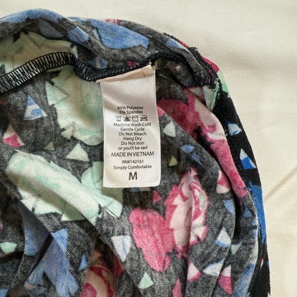 Women’s LuLaRoe Mickey Mouse  Short Sleeve Dress. Size Medium - Picture 3 of 7